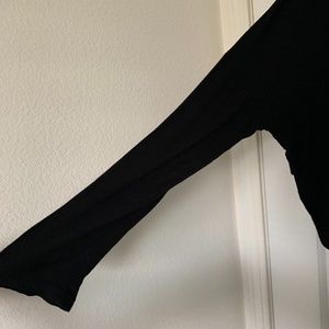 Loose Black Crop Top Long Sleeve Shirt